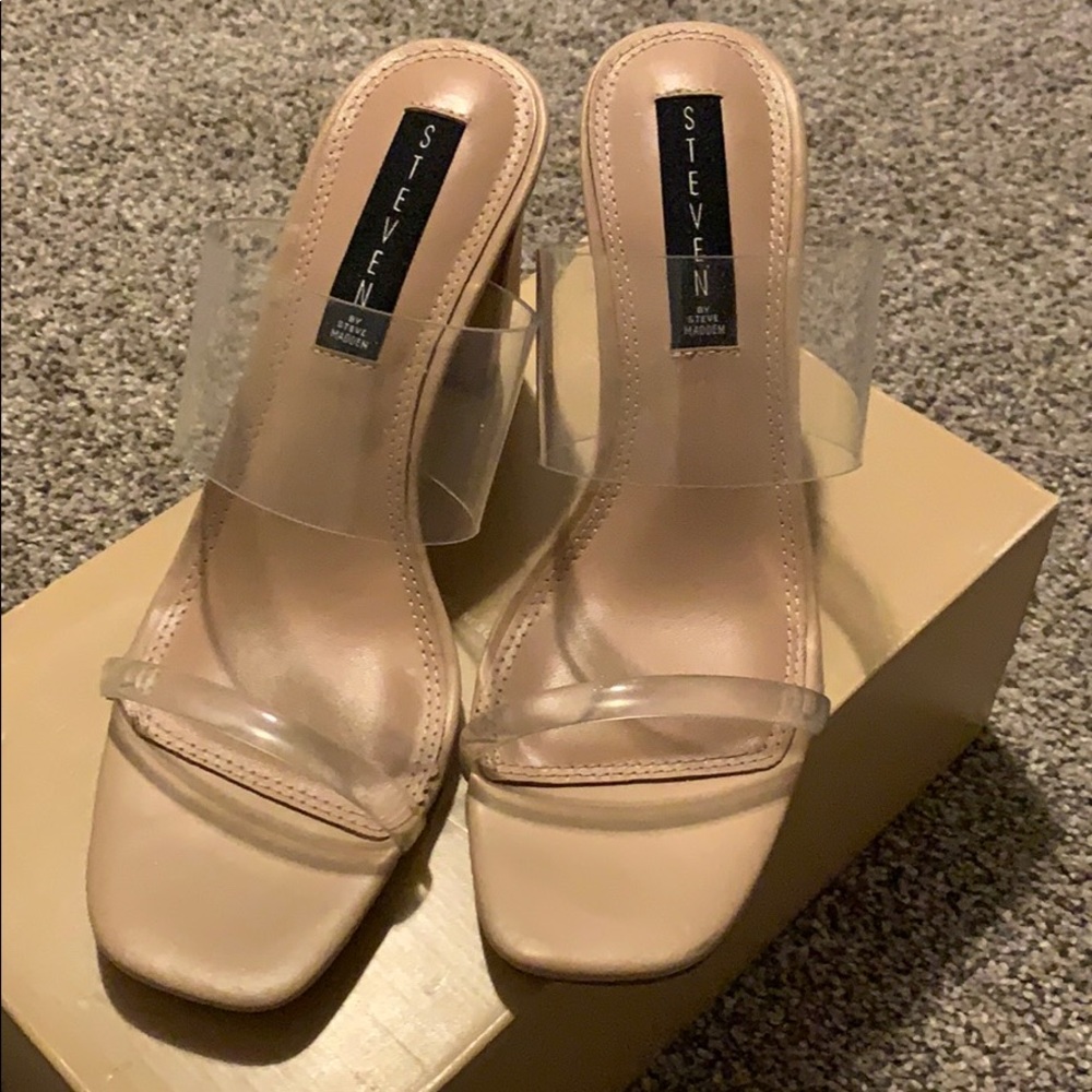 Women shoe